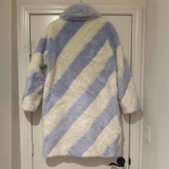 Maeve Faux Fur Stripe Coat in Blue Motif from Anthropologie New🆕 & Never Worn😍 - Picture 5 of 16